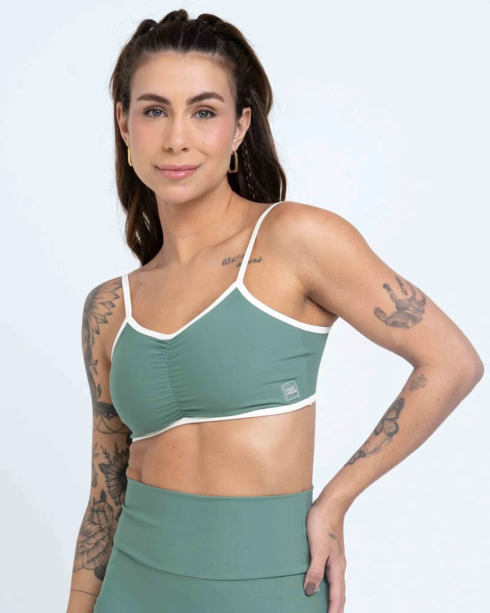 Top Fitness Fresh Duo Verde Eucalipto com Off White - Maré Maria moda fitness