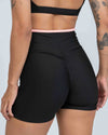 Short Fitness Line Super Black com Coral - Maré Maria moda fitness