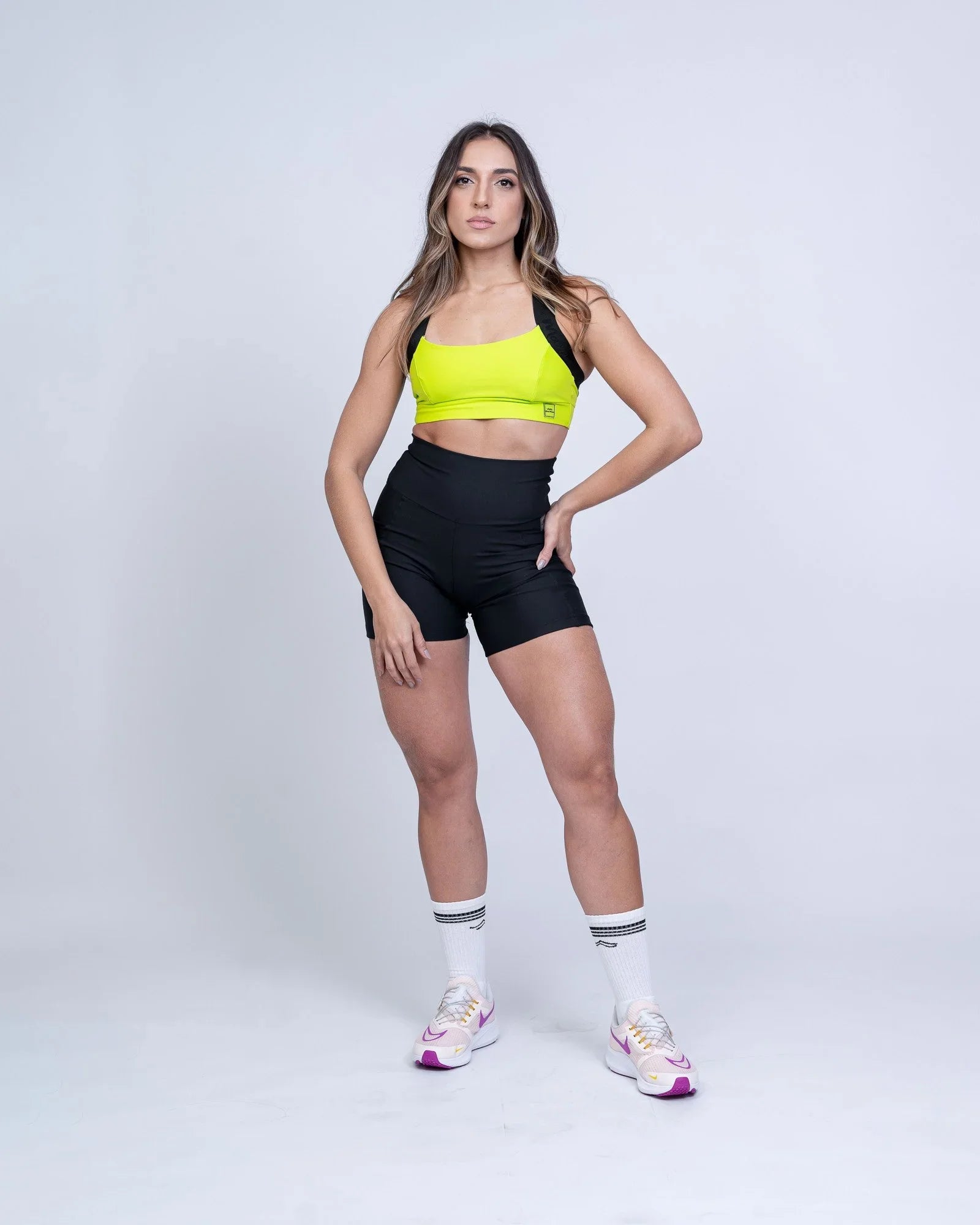 Top fitness Corrida Verde Citrine com compressão - Maré Maria moda fitness