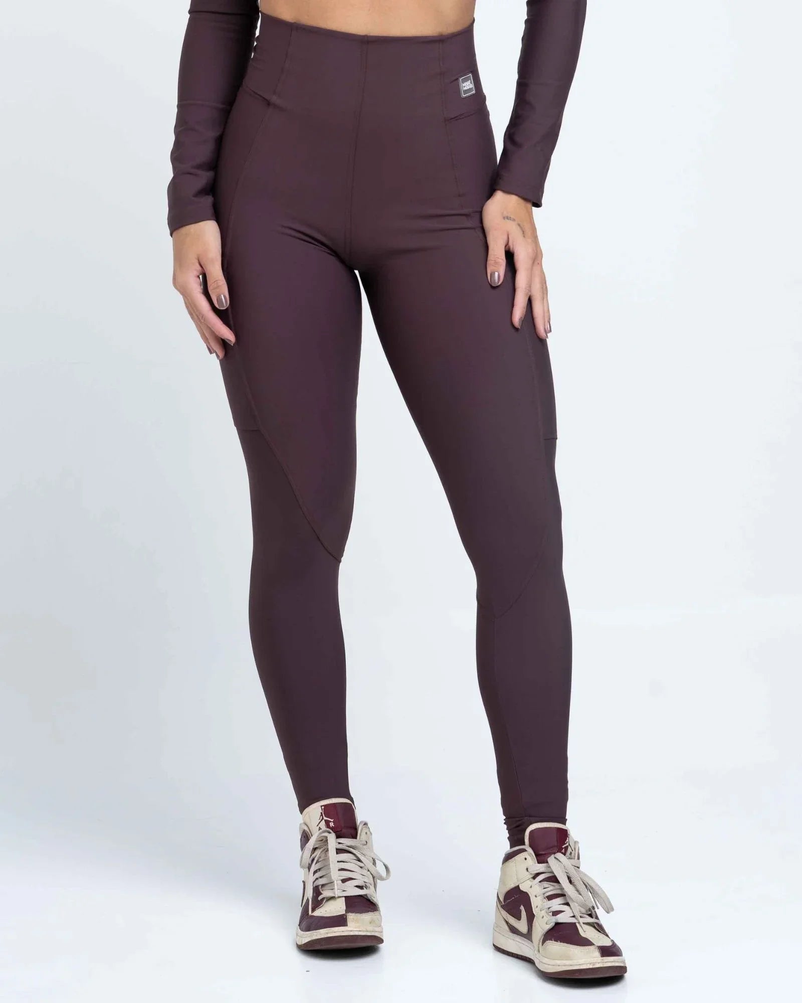 Calça Classic Marrom Ébano compressão com bolso - Maré Maria moda fitness