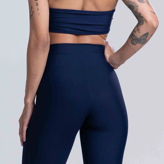 Calça Legging Classic Azul Dark compressão sem empina bumbum - Maré Maria moda fitness
