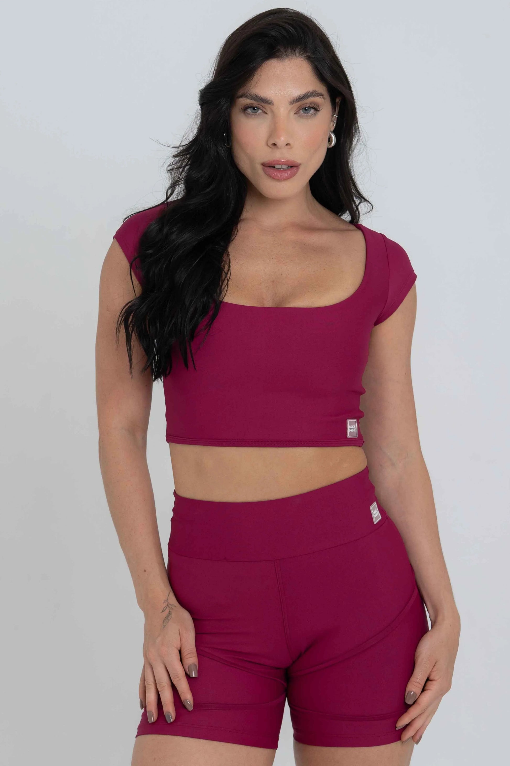 Top Fitness Ana manguinha Rouge - Maré Maria moda fitness