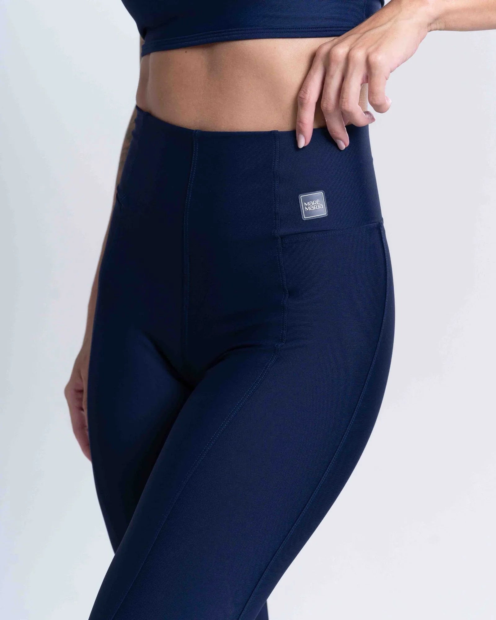 Calça Legging Classic Azul Dark compressão sem empina bumbum - Maré Maria moda fitness