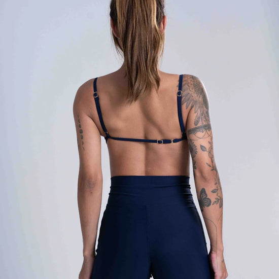 Short Fitness Classic Azul Dark compressão sem empina bumbum - Maré Maria moda fitness