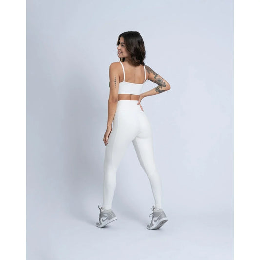 Calça Legging fitness Classic Off White com compressão e sem empina bumbum - Maré Maria moda fitness