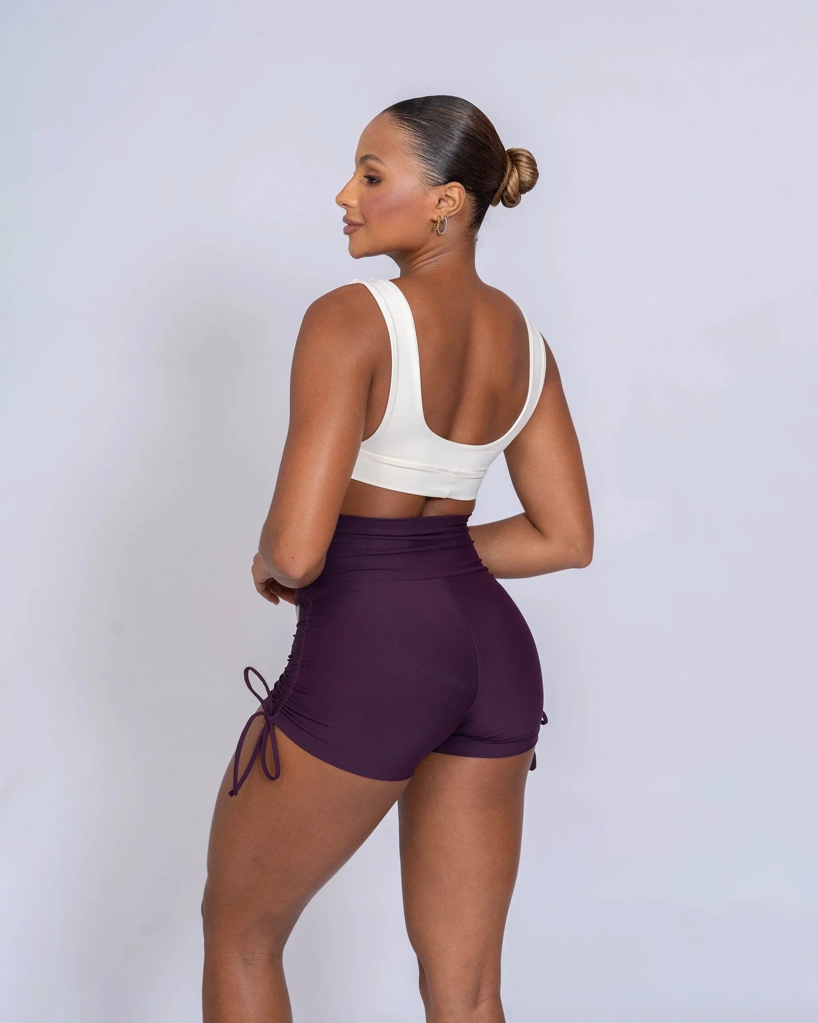 Top Fitness Street Off White - Maré Maria moda fitness