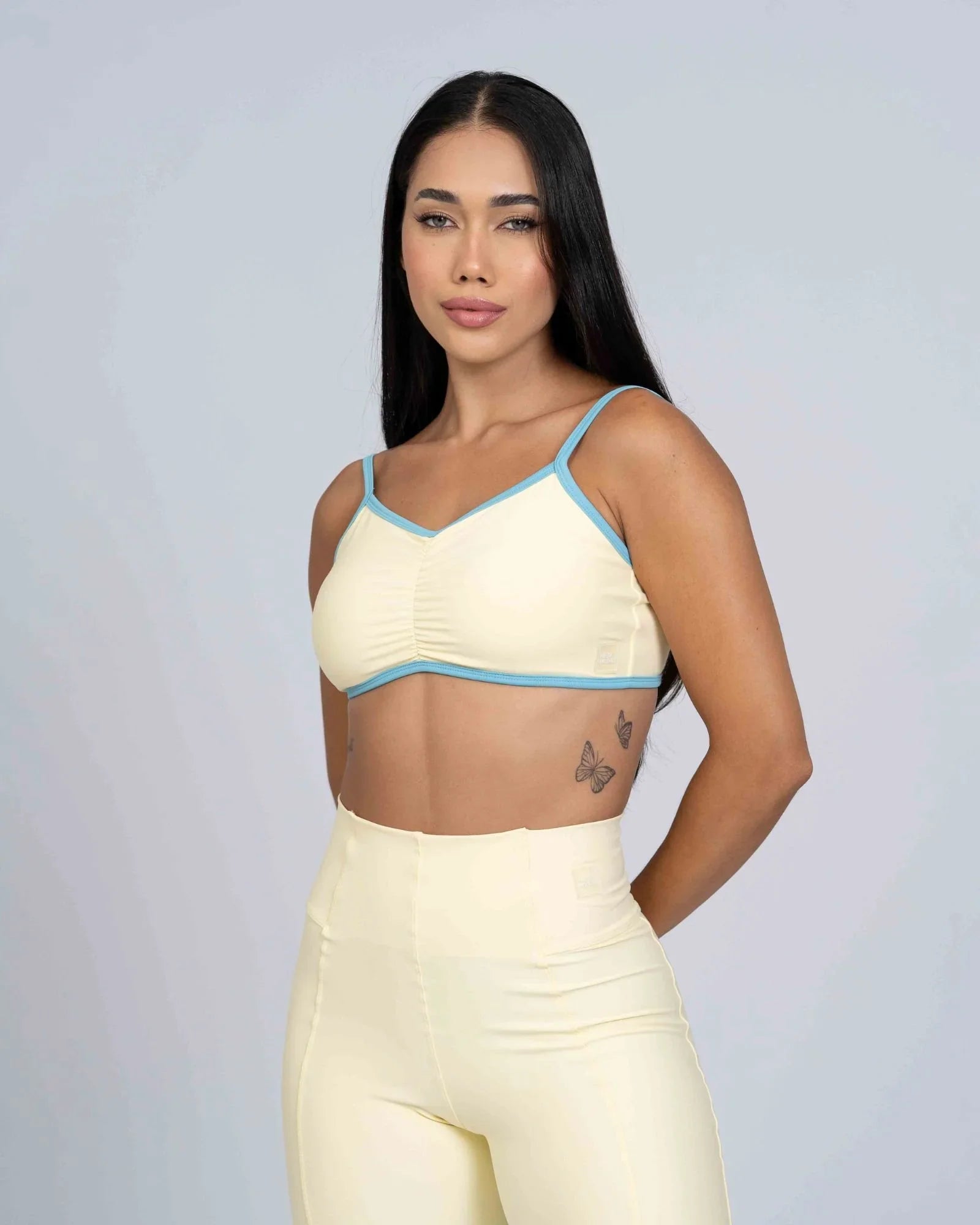Top Fitness Fresh Duo Amarelo Brisa com Azul céu - Maré Maria moda fitness