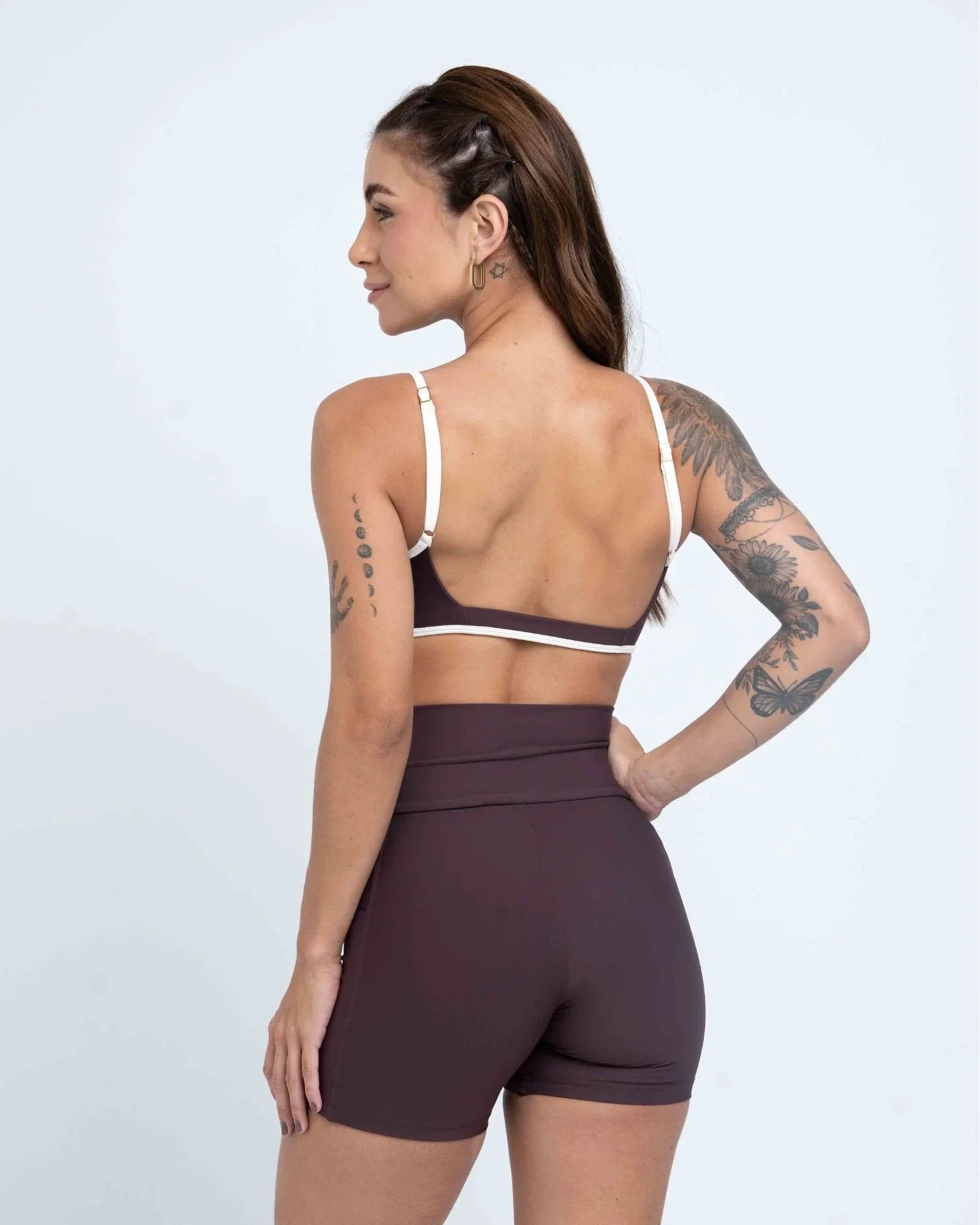 Short Fitness Bike Marrom Ébano sem costura frontal - Maré Maria moda fitness