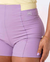 Short Fitness Classic Duo Lavanda com Chá Verde compressão S/ empina bumbum - Maré Maria moda fitness