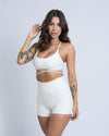 Short fitness Classic Off White com compressão e sem empina bumbum - Maré Maria moda fitness