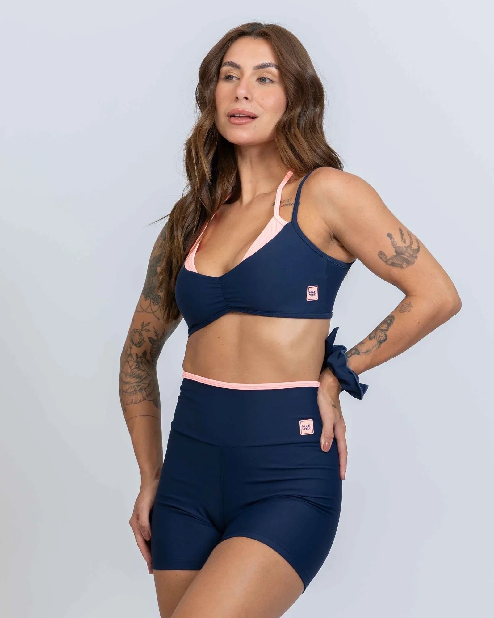 Short Fitness Line Azul Marinho com Coral - Maré Maria moda fitness