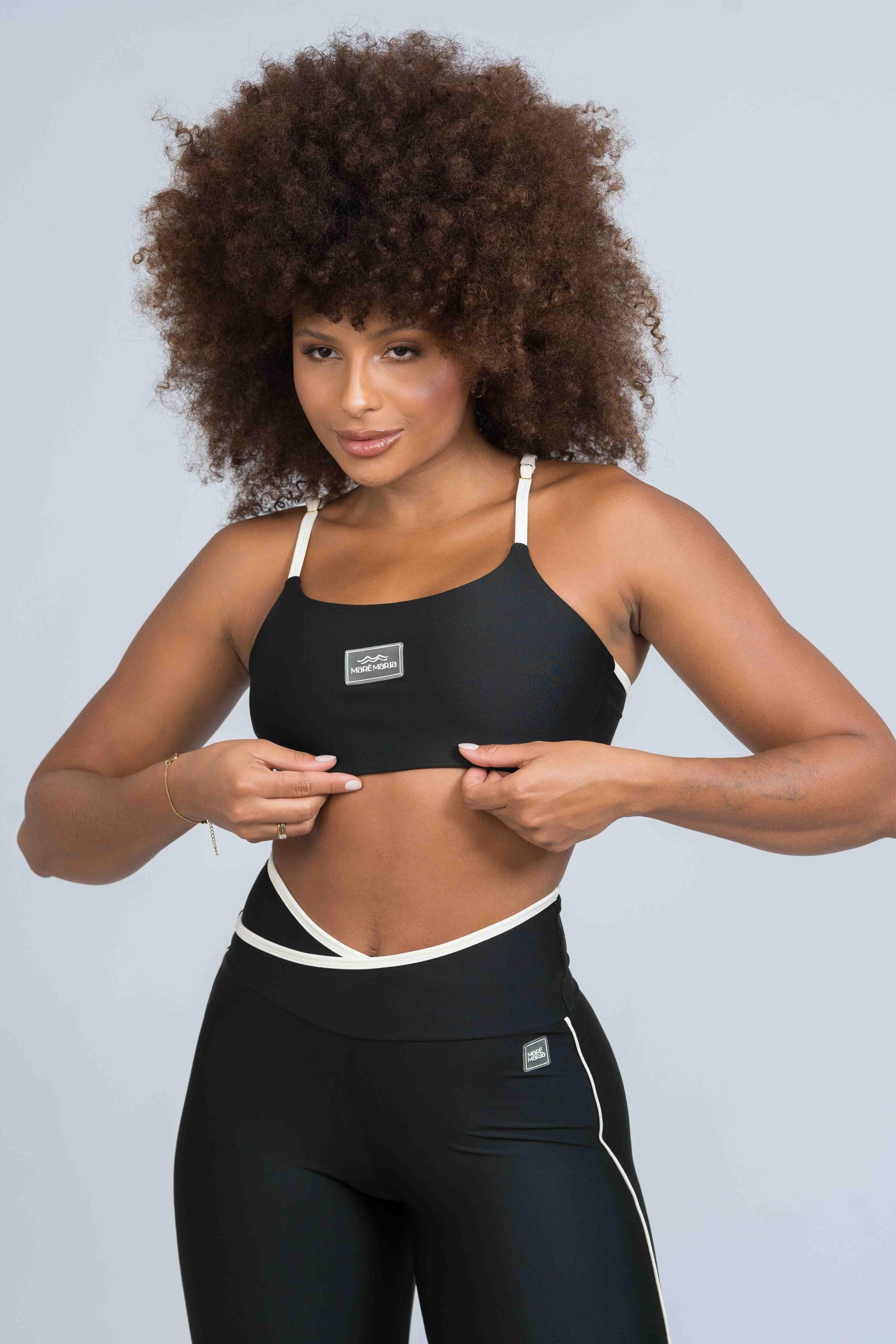 Top Ternura nadador Super Black com Off White - Maré Maria moda fitness