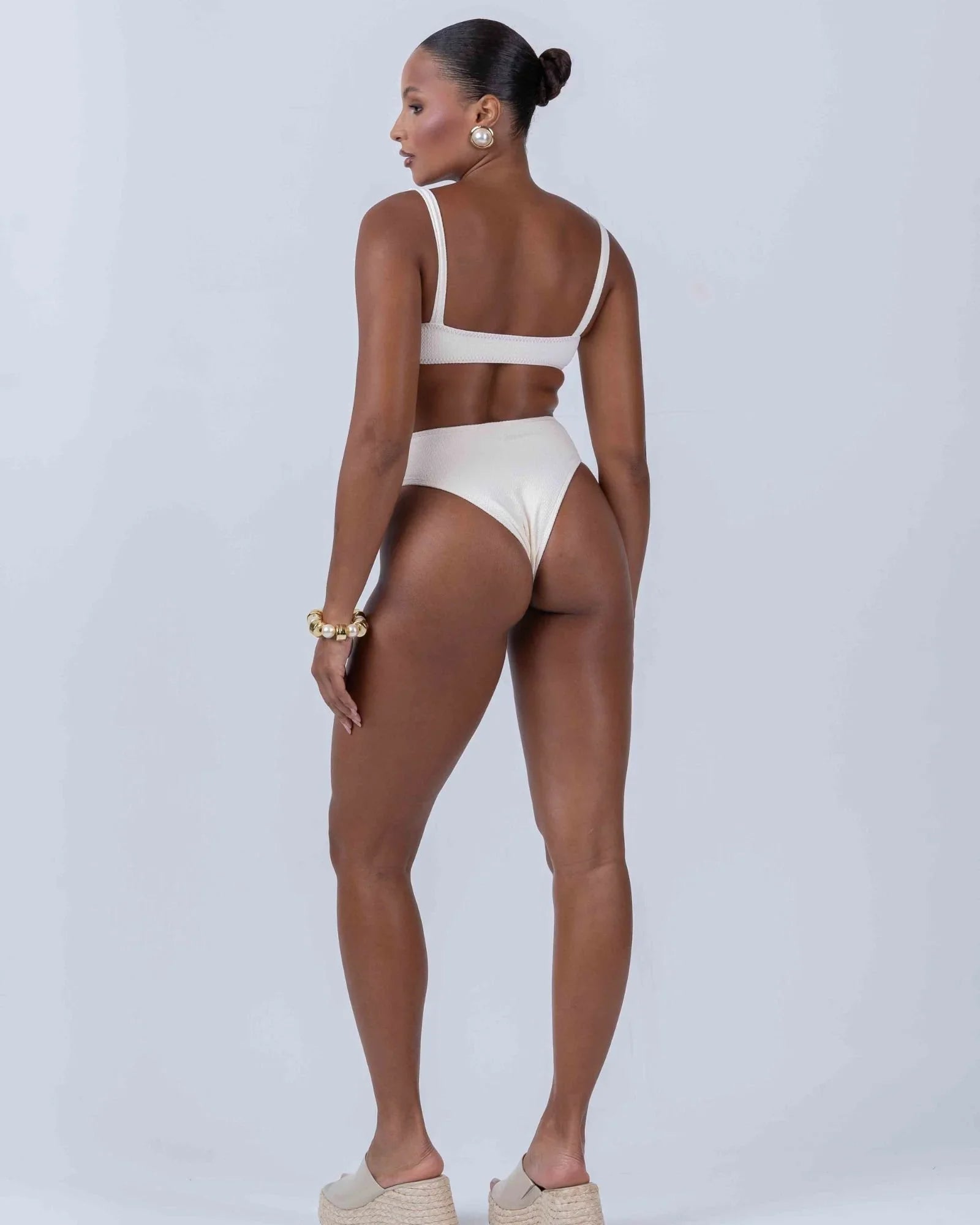 Calcinha Hot Pant Off White - Maré Maria moda fitness