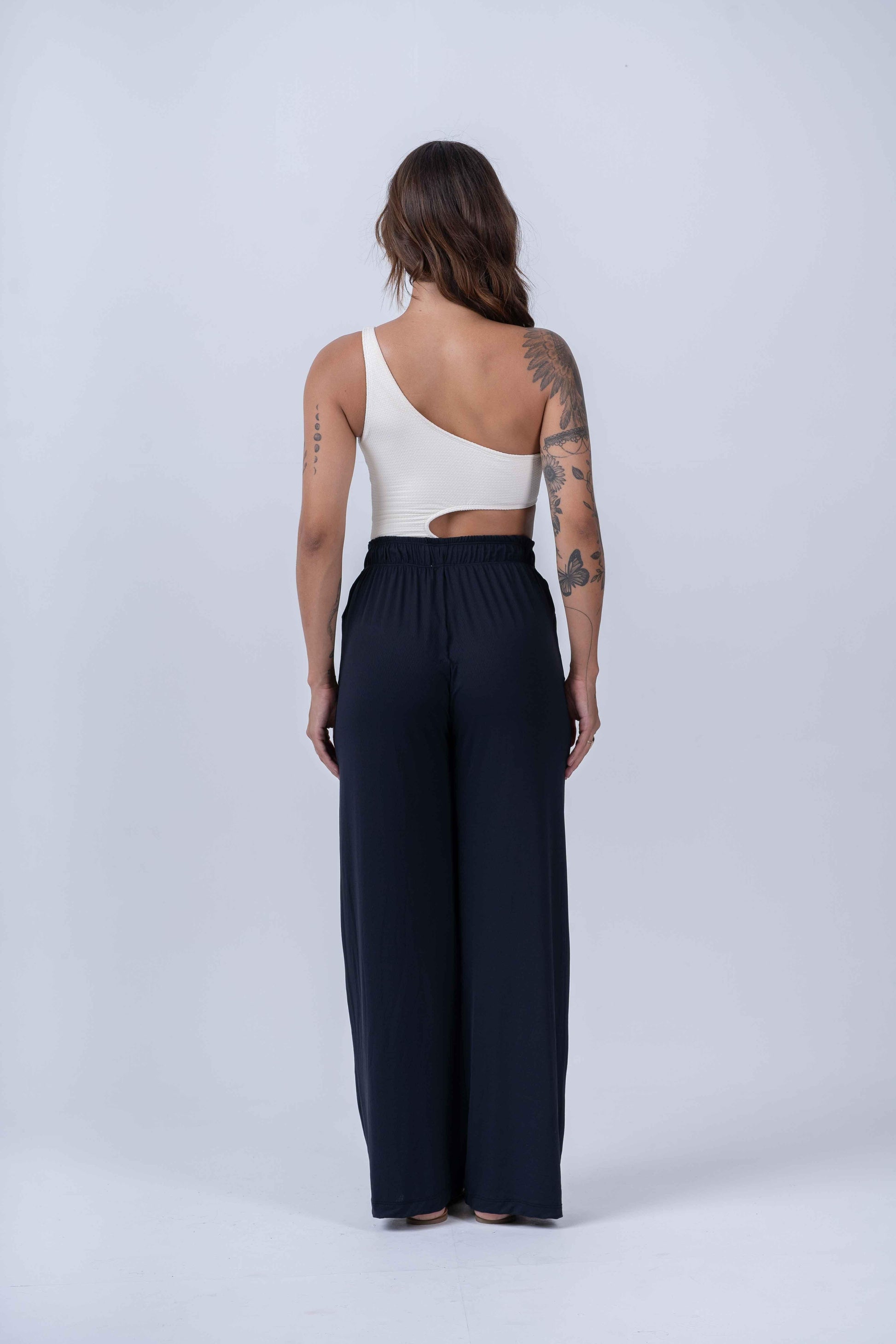 Calça pantalona beach preta - Maré Maria moda fitness