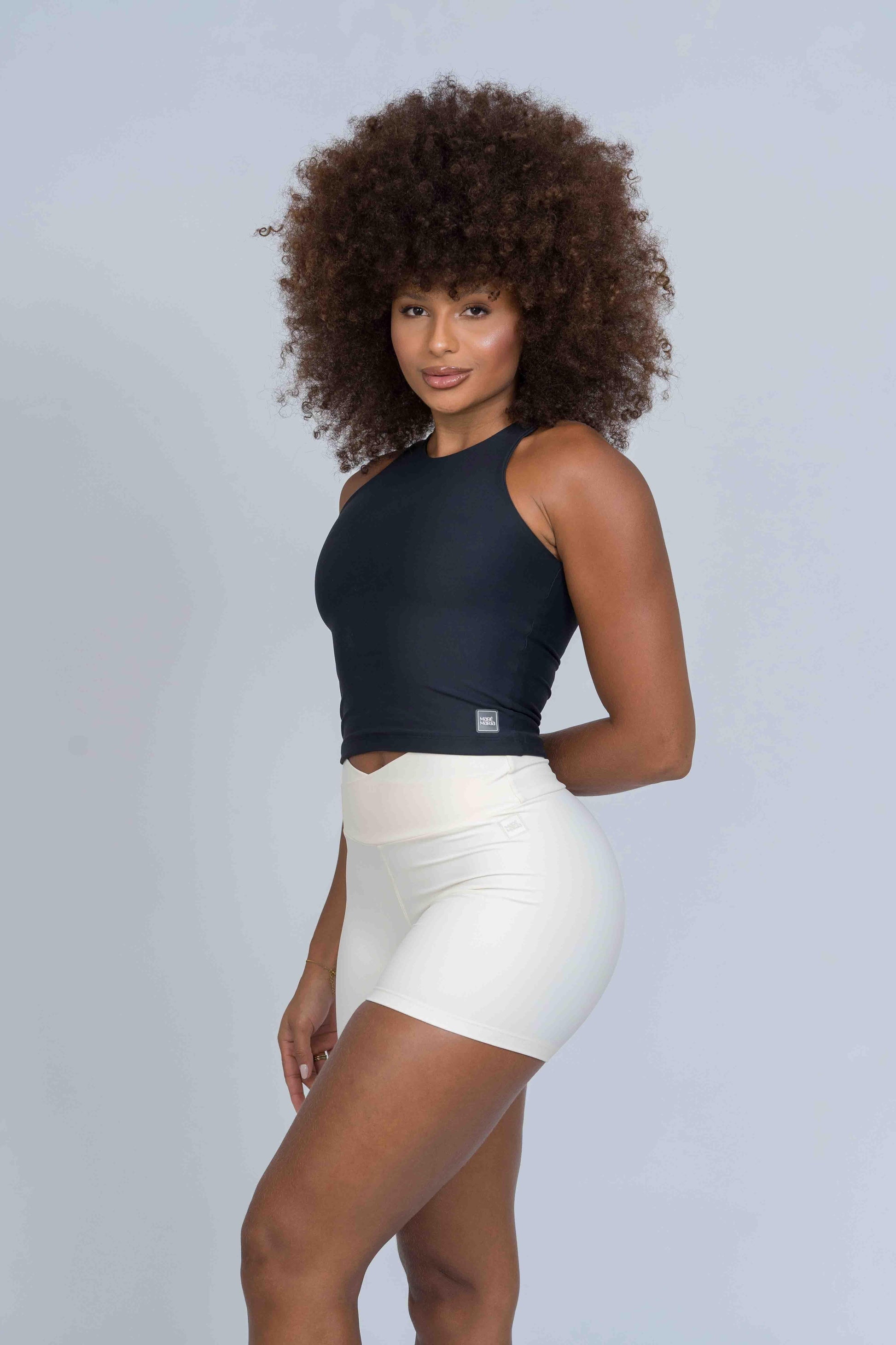 Short Fitness Move Off White empina bumbum - Maré Maria moda fitness