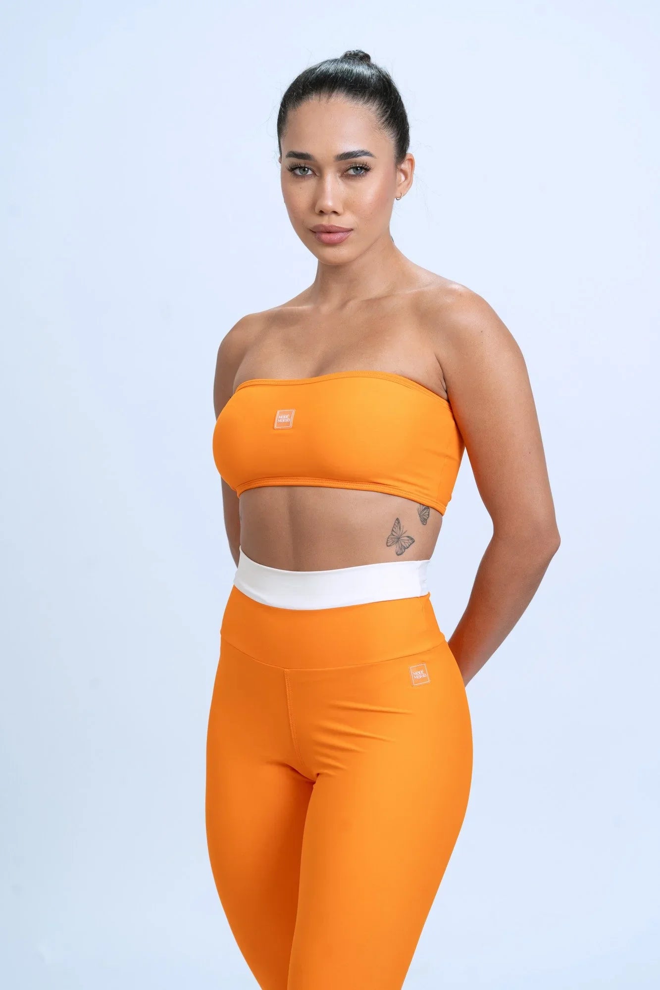 Calça legging fitness Duo Tangerina com Off White S/ Empina bumbum - Maré Maria moda fitness