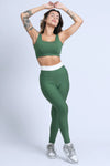 Calça legging fitness Duo Verde Militar com Off White empina bumbum - Maré Maria moda fitness