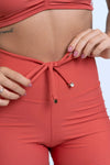 Short Fitness Slim Páprica compressão sem empina bumbum - Maré Maria moda fitness