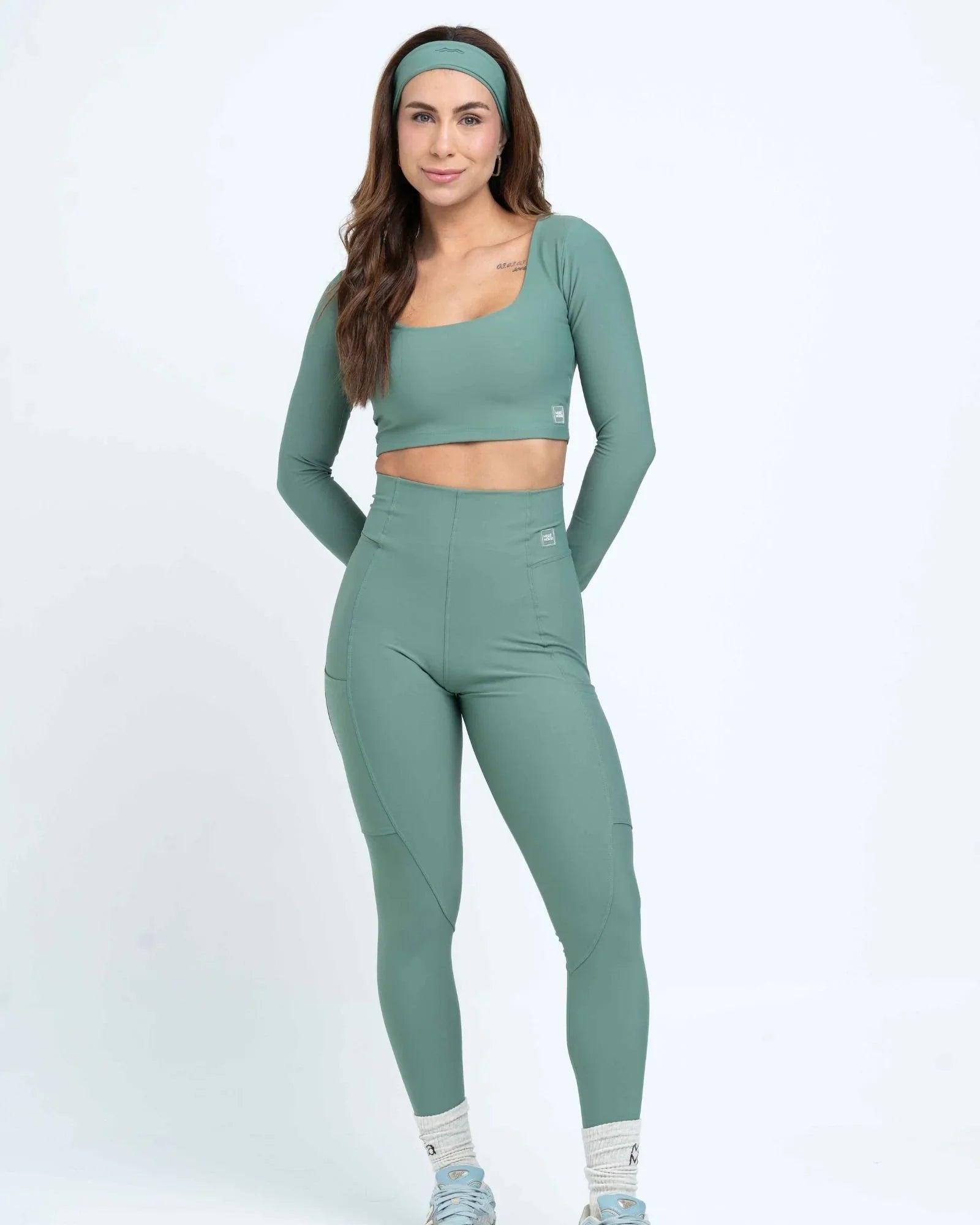 Calça Classic Verde Eucalipto com compressão com bolso - Maré Maria moda fitness