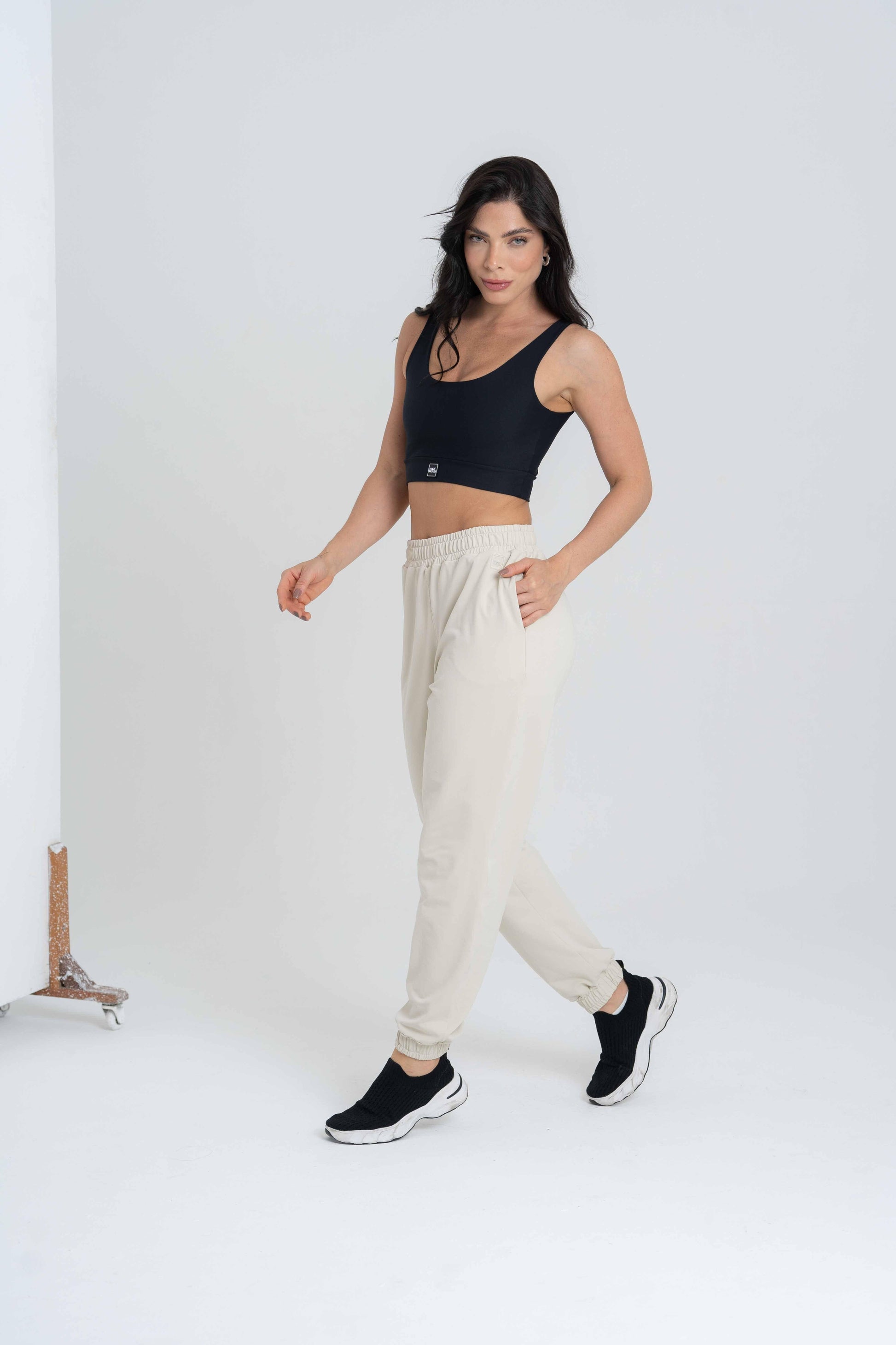 Calça Street Moletinho Jogger Luna - Maré Maria moda fitness