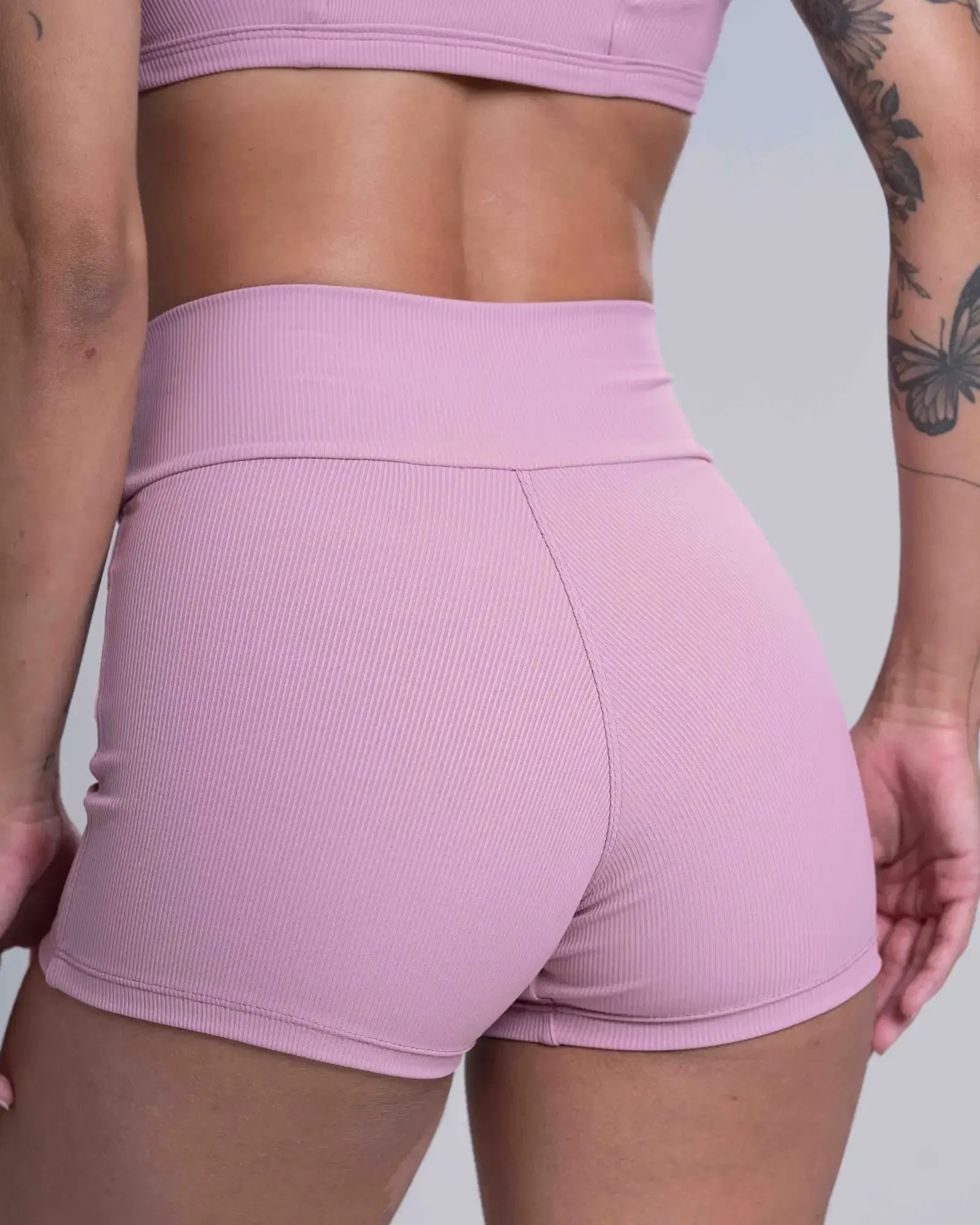 Short Fitness Confort Canelado sem costura frontal - Maré Maria moda fitness