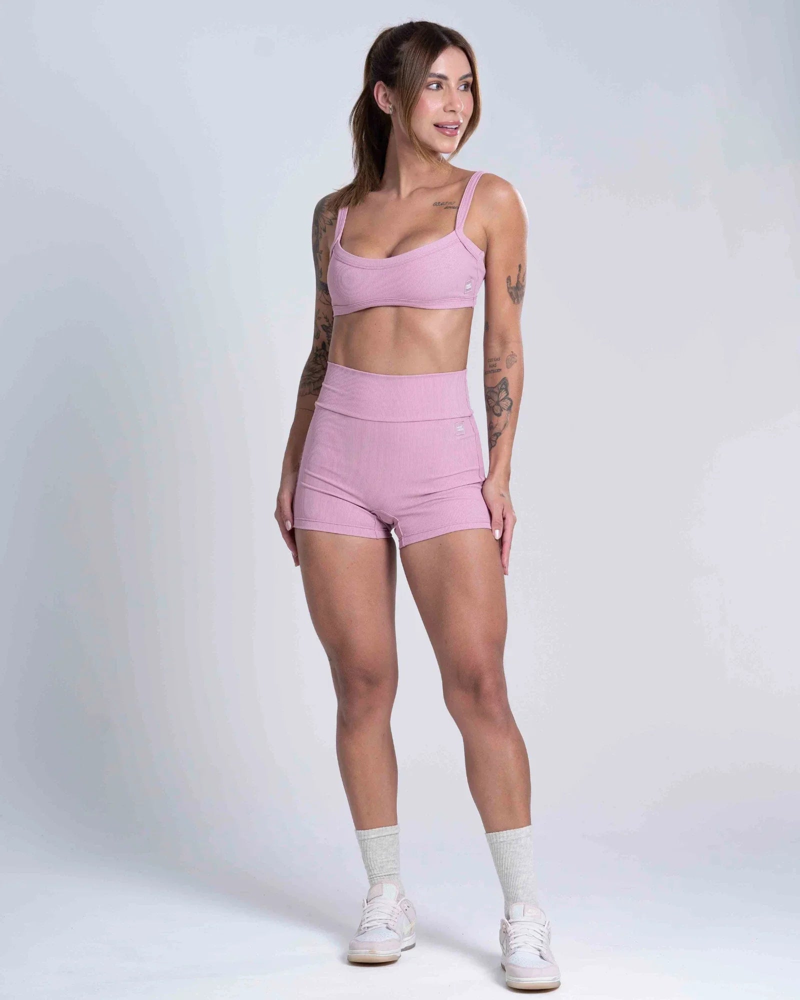 Short Fitness Confort Canelado sem costura frontal - Maré Maria moda fitness