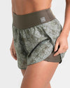 Short Dual Fit Estampa Hibisco