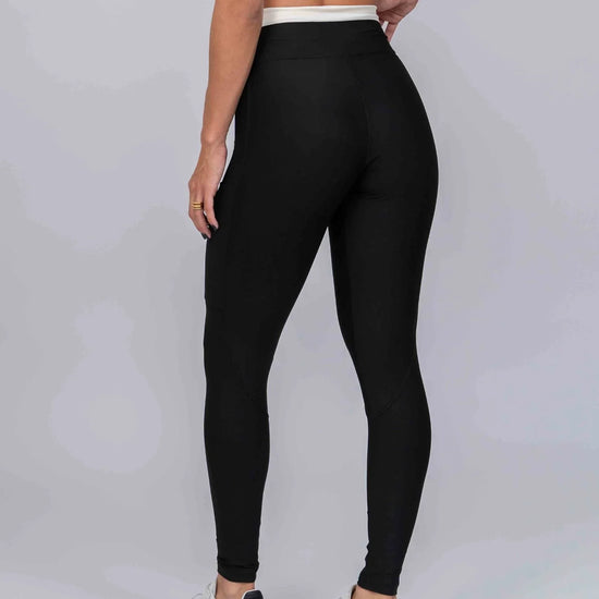Calça Classic Duo Super Black com Off White Compressão com bolso - Maré Maria moda fitness