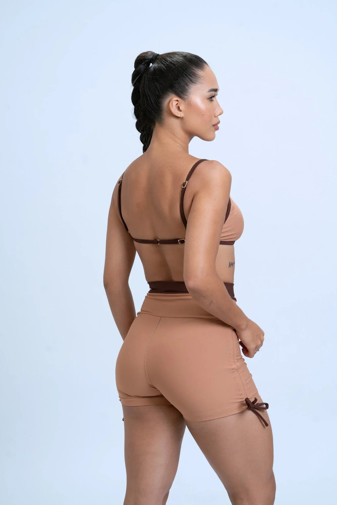 Short Smile Duo Mocha Mousse com Chocolate Dark - Maré Maria moda fitness