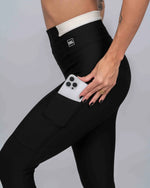 Calça Classic Duo Super Black com Off White Compressão com bolso - Maré Maria moda fitness