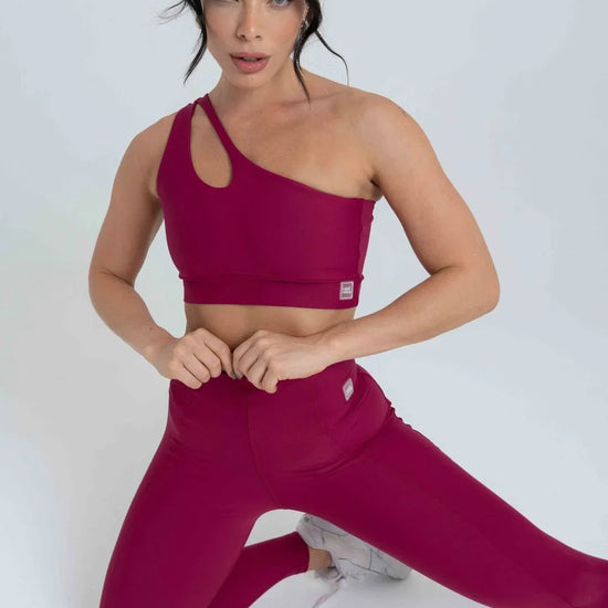Top Fitness Avenue Rouge assimétrico - Maré Maria moda fitness