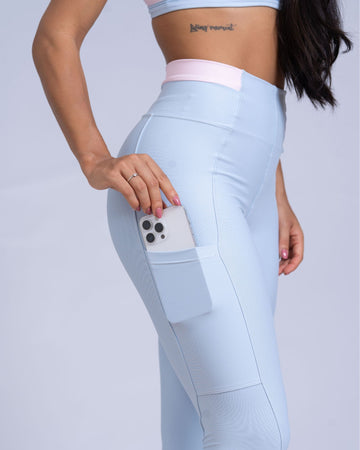 Calça Classic Duo Azul Ice com Rosa Blush compressão com bolso