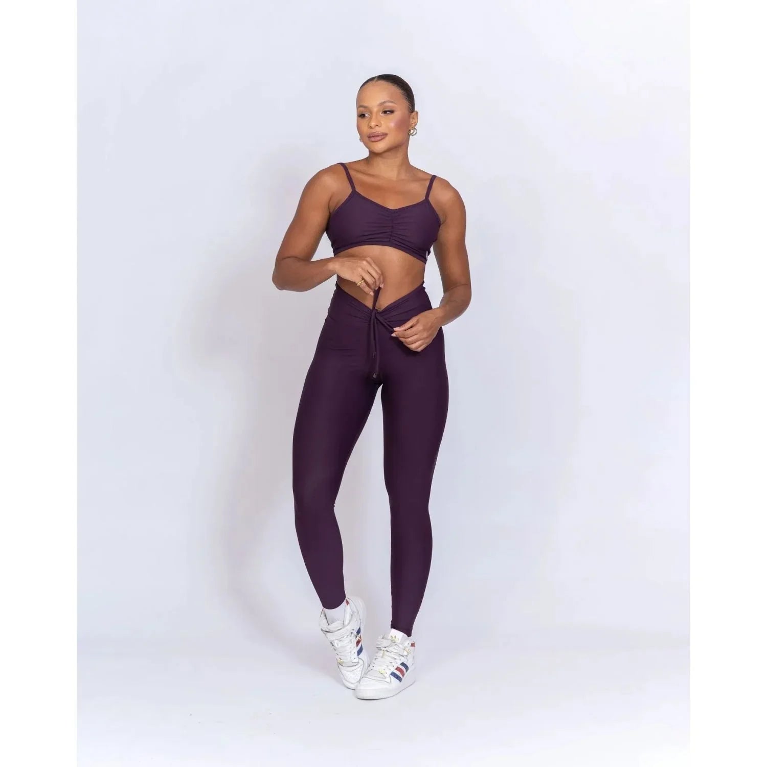 Calça Legging Fitness Slim Blueberry sem Empina bumbum Com Compressão - Maré Maria moda fitness