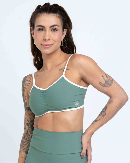 Top Fitness Fresh Duo Verde Eucalipto com Off White (Leve defeito)