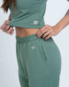 Calça Street Moletinho Jogger Verde Eucalipto (Leve Defeito)