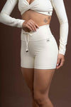 Short Fitness Compressão Slim Creme