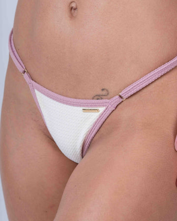 Calcinha Cortininha Fixa com Regulador Off White com viés Rosa Glam