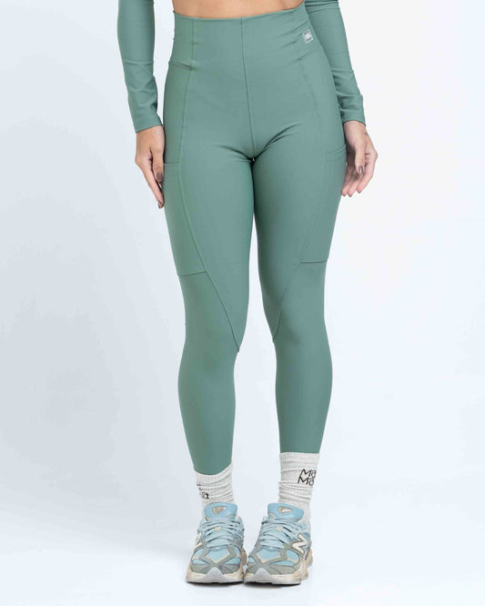 Calça Classic Verde Eucalipto com compressão com bolso