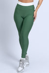 Calça legging fitness Duo Verde Militar com Off White empina bumbum