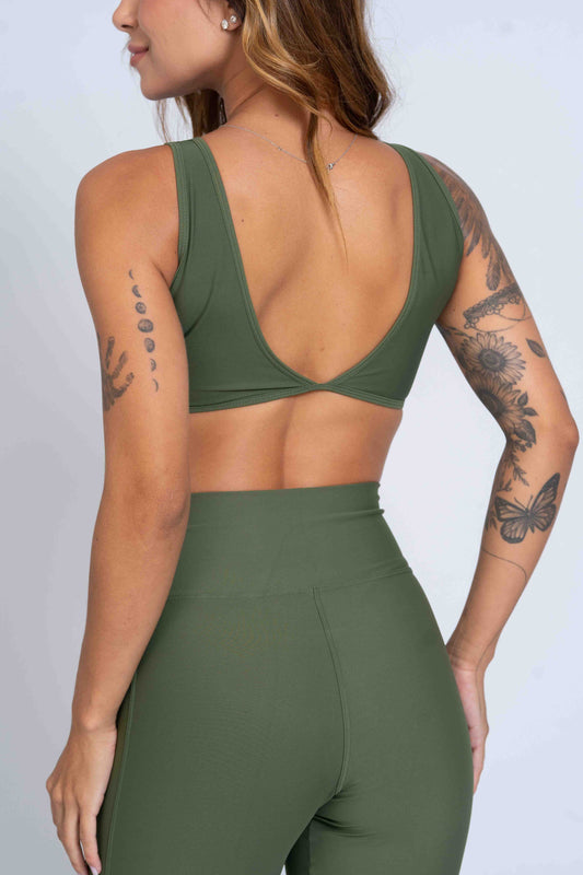 Top Fitness Basic Verde Militar com compressão