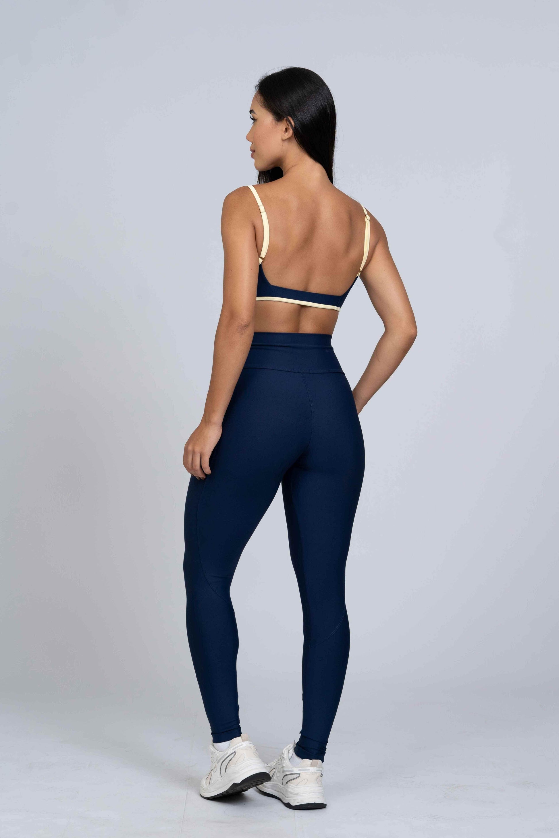Calça Legging fitness Classic Azul Marinho compressão - Maré Maria moda fitness
