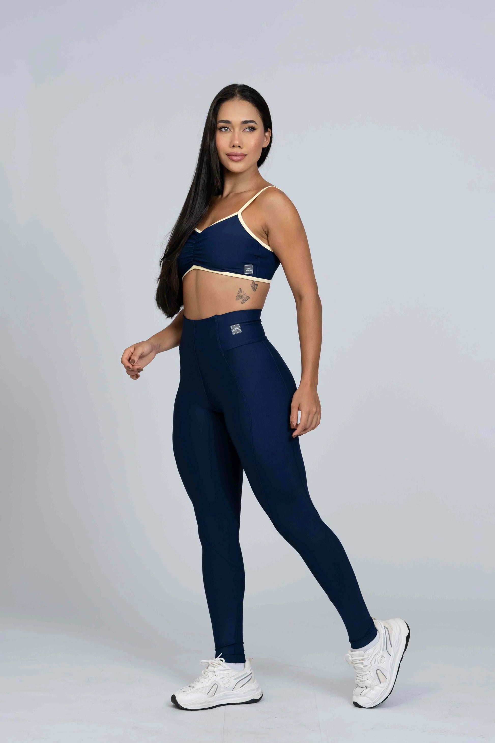 Calça Legging fitness Classic Azul Marinho compressão - Maré Maria moda fitness