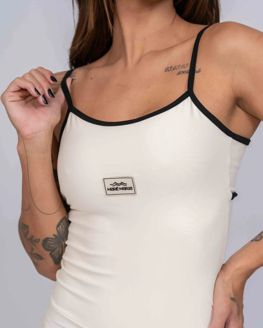 Macaquinho Fitness Mood Off White com Super Black compressão - Maré Maria moda fitness