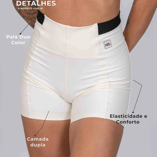 Short Fitness Classic Duo Off White com Super Black compressão sem empina bumbum - Maré Maria moda fitness