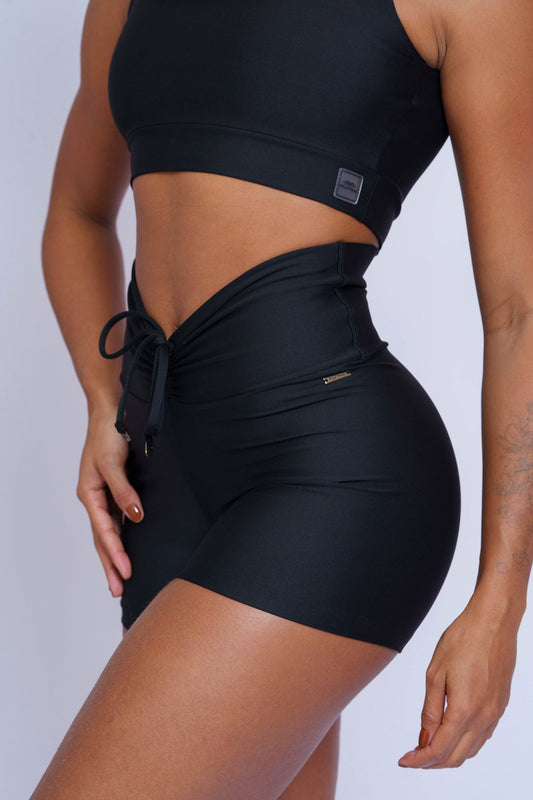 Short Fitness Slim Super Black sem empina bumbum