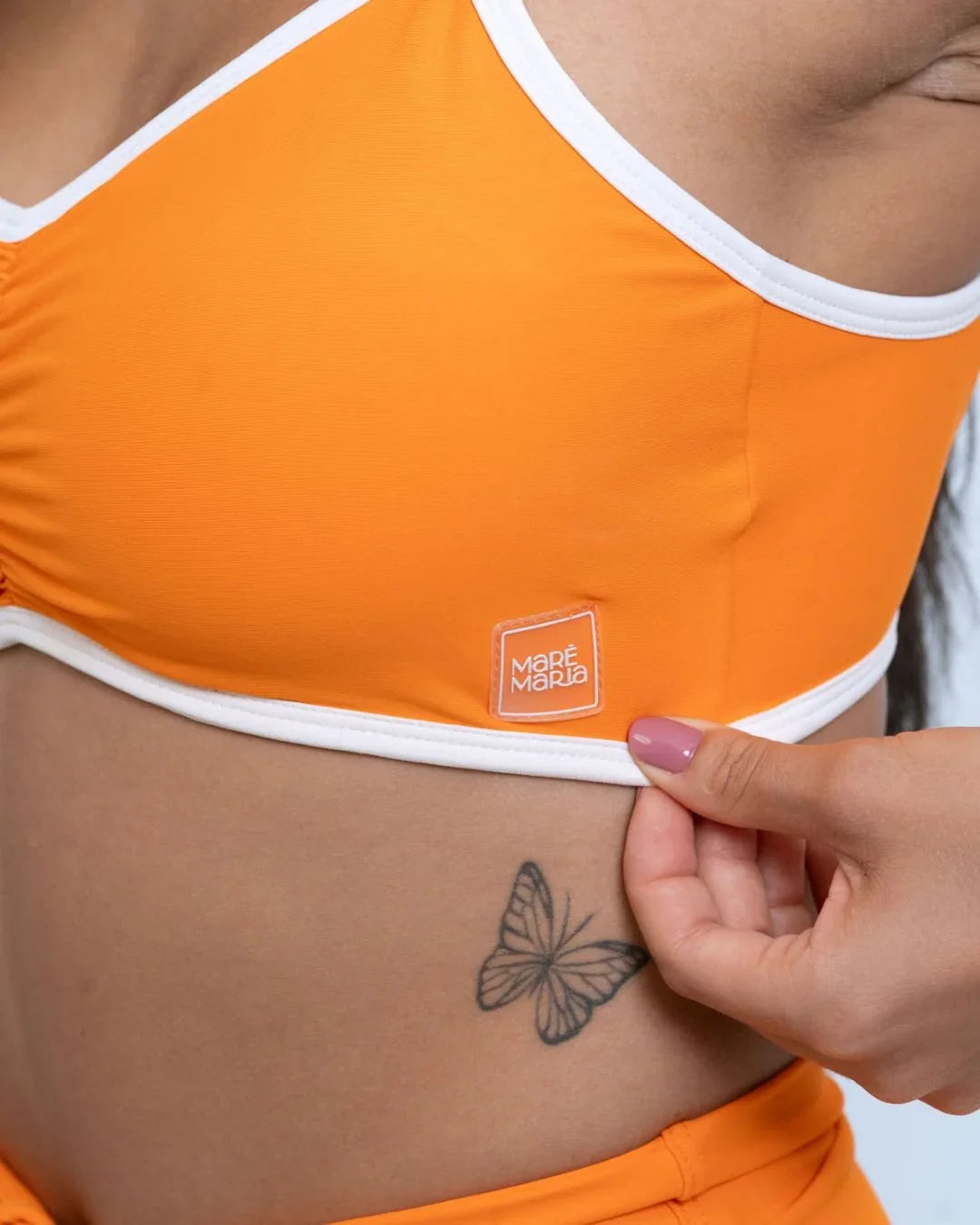 Top Fitness Fresh Duo Tangerina com Off White - Maré Maria moda fitness
