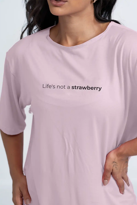 Blusão Fitness Oversized Life´s not a strawberry Rosa Candy (Leve Defeito)