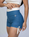 Short Smile Duo Azul Sereia com Off White S/empina