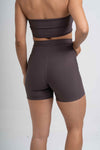 Short Fitness Compressão Classic Marrom Carbono