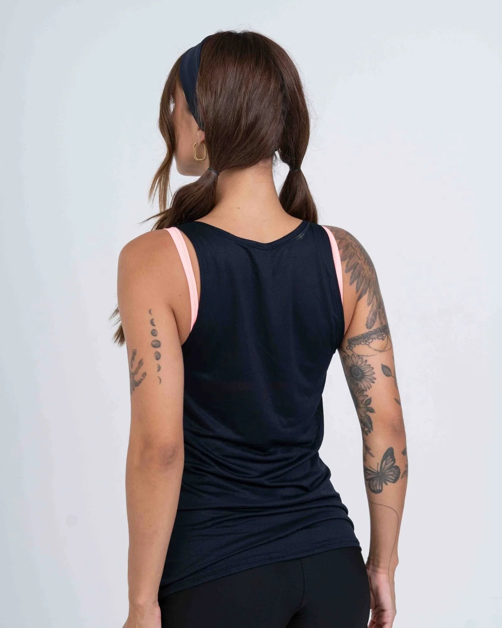 Regata Fitness Ella Preta com Coral - Maré Maria moda fitness
